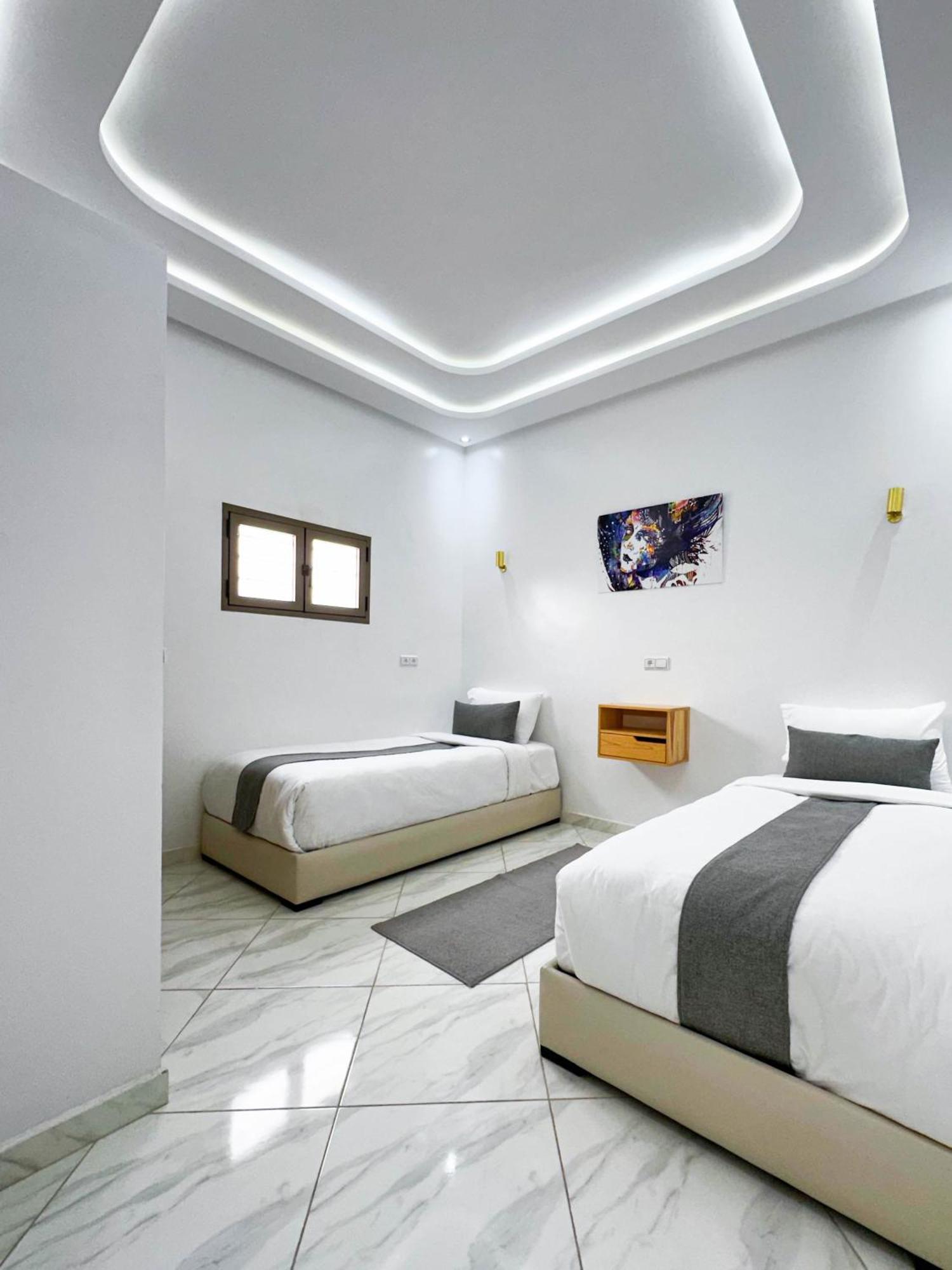 Hotel Apartment America Dajla Exterior foto