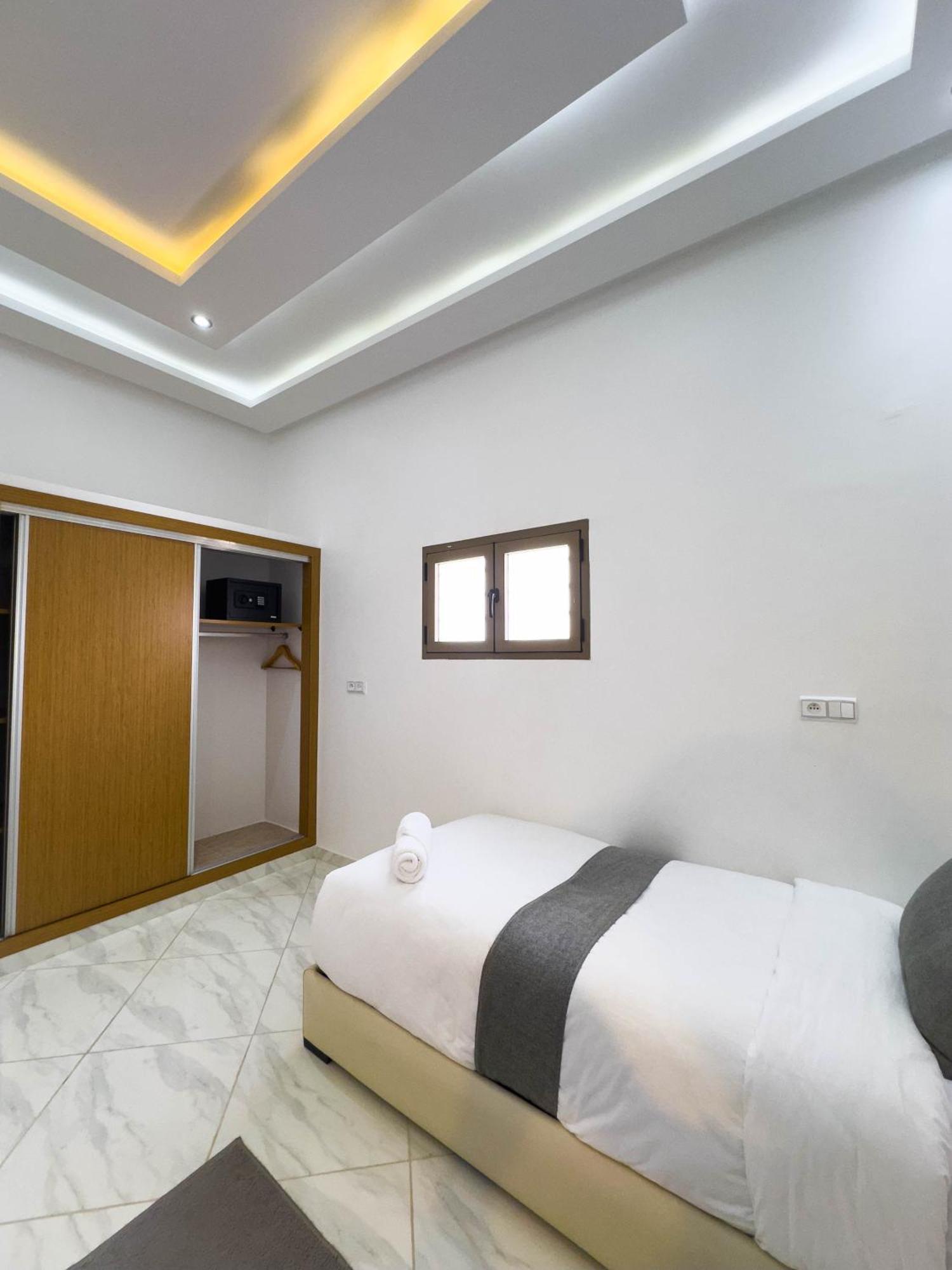 Hotel Apartment America Dajla Exterior foto