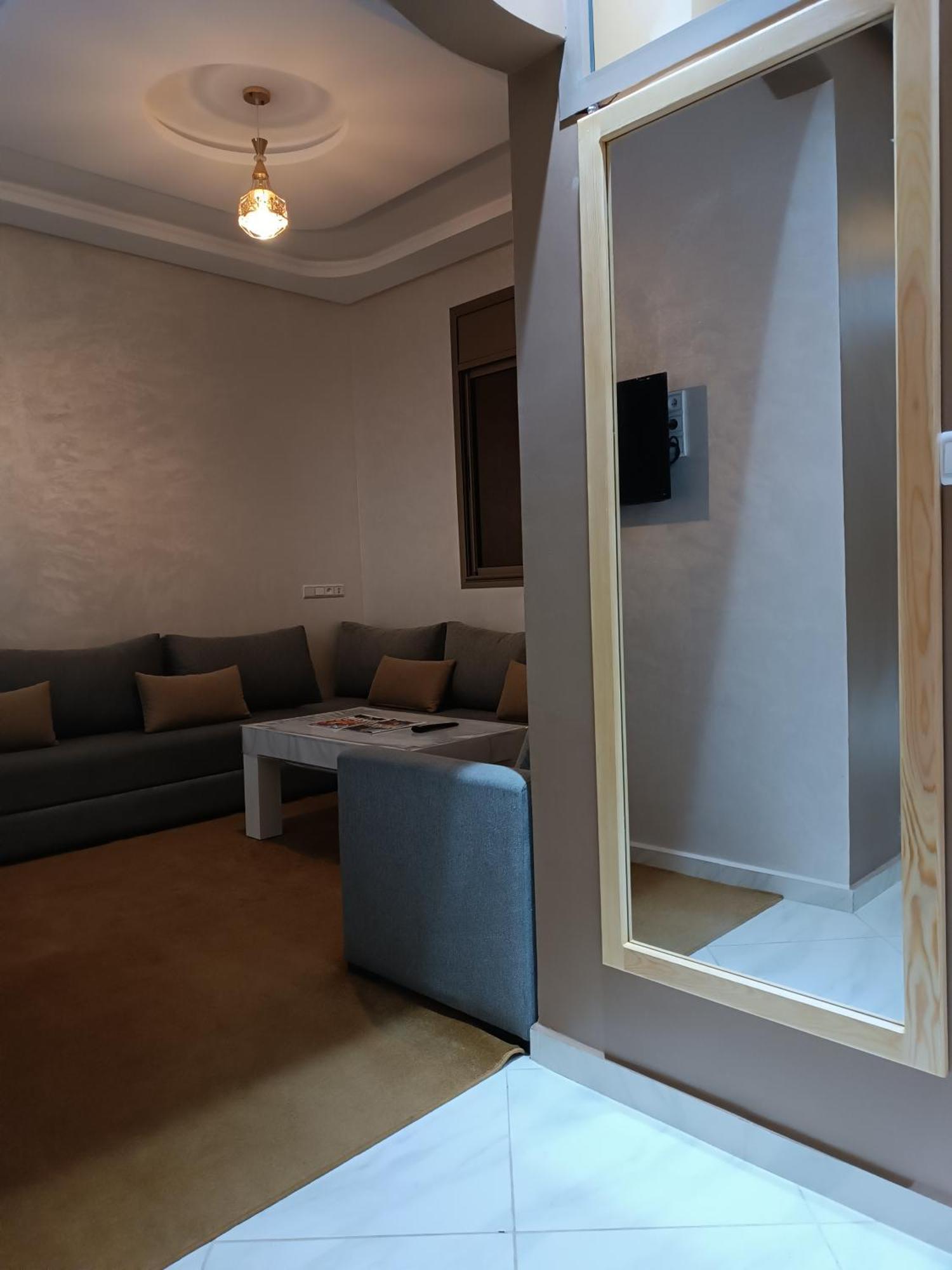 Hotel Apartment America Dajla Exterior foto